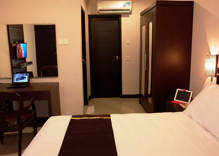 Hotel Mansu Hotel And Restaurant Denpasar